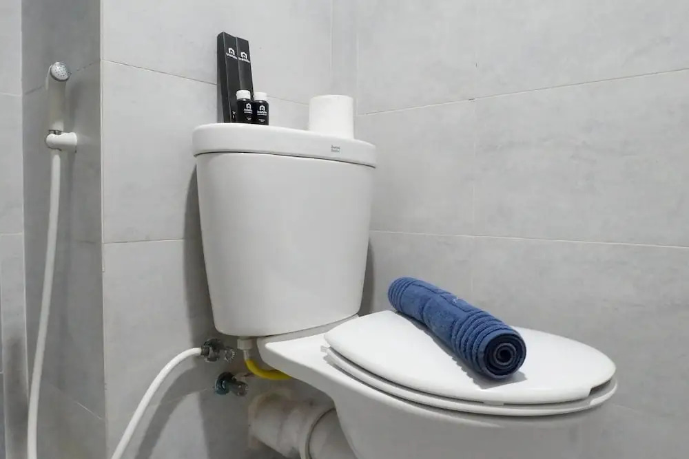 Stylish Living Studio Apartment At Taman Melati Surabaya