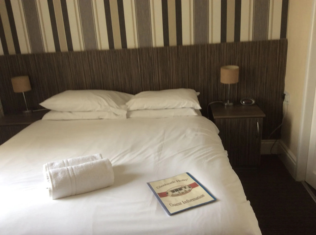 Glenheath Hotel