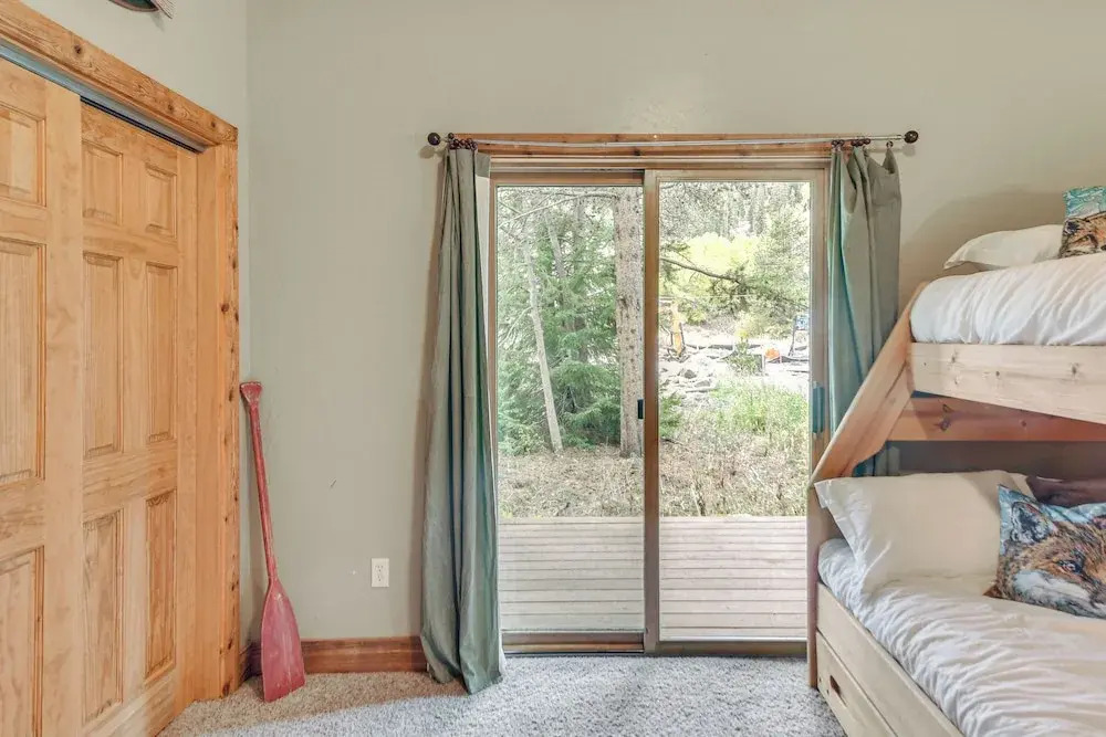 Mountainside Winter Park Ski Home w/ Hot Tub