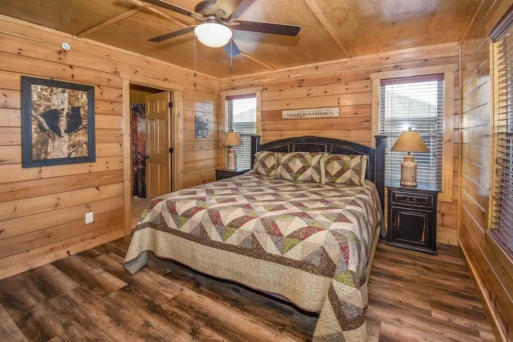 Spacious 10bd 6ba in Heart of Smokies