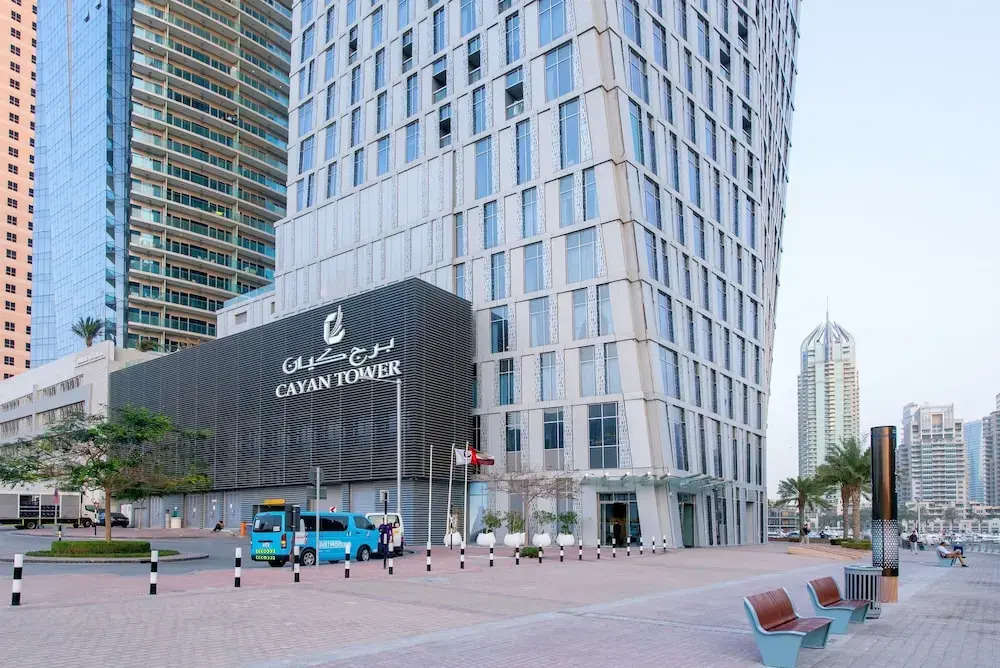 Iconic Marina Stay Cayan Tower 2BR