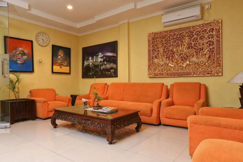 RedDoorz @ Bukit Tunggal Street