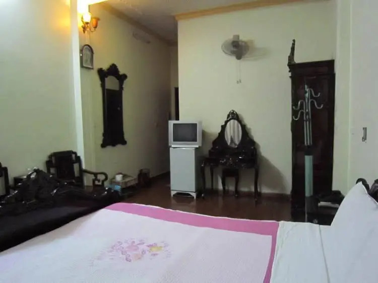 Khách Sạn Cửu Long