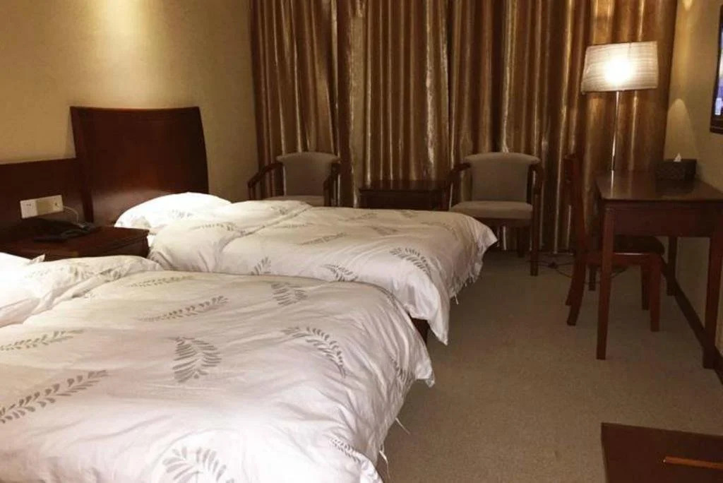 Tenglong Business Hotel