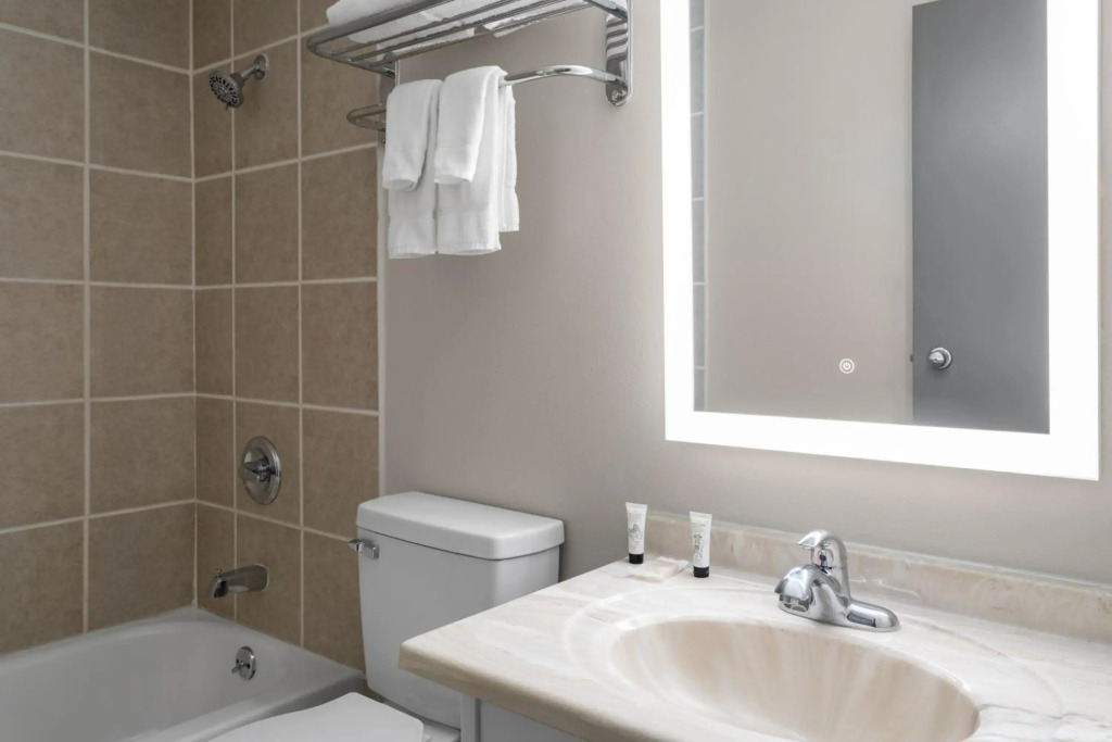 Baymont Inn & Suites by Wyndham