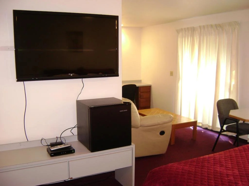 Edgewick Inn