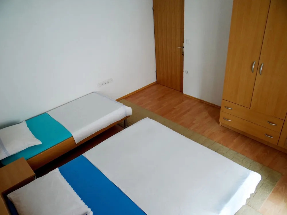 Beautiful Coastline View Apartment a4