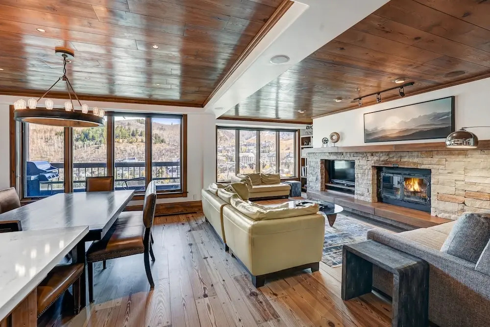 Stunning Views - Renovated Condo In Pines Lodge 2 Bedroom Condo