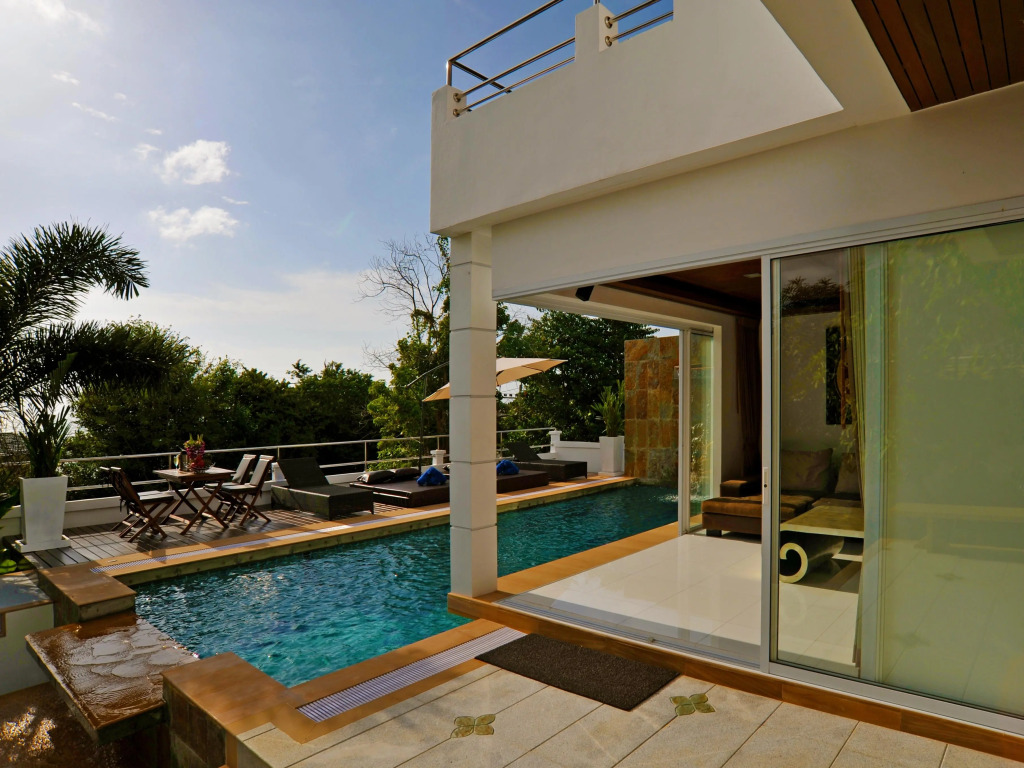 Thai Villa Melitta Bangrak Bohput, Beach, Pool, SeaViews, 6-enSuite, Full Villa, Luxury, AAA Location Koh Samui