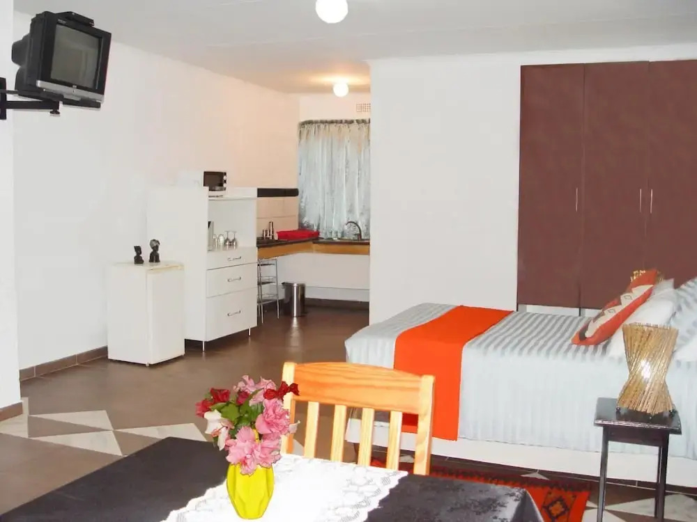 Esther's Lodge