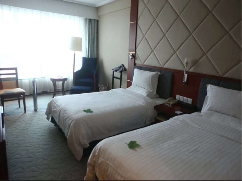 Maochen New Century Hotel