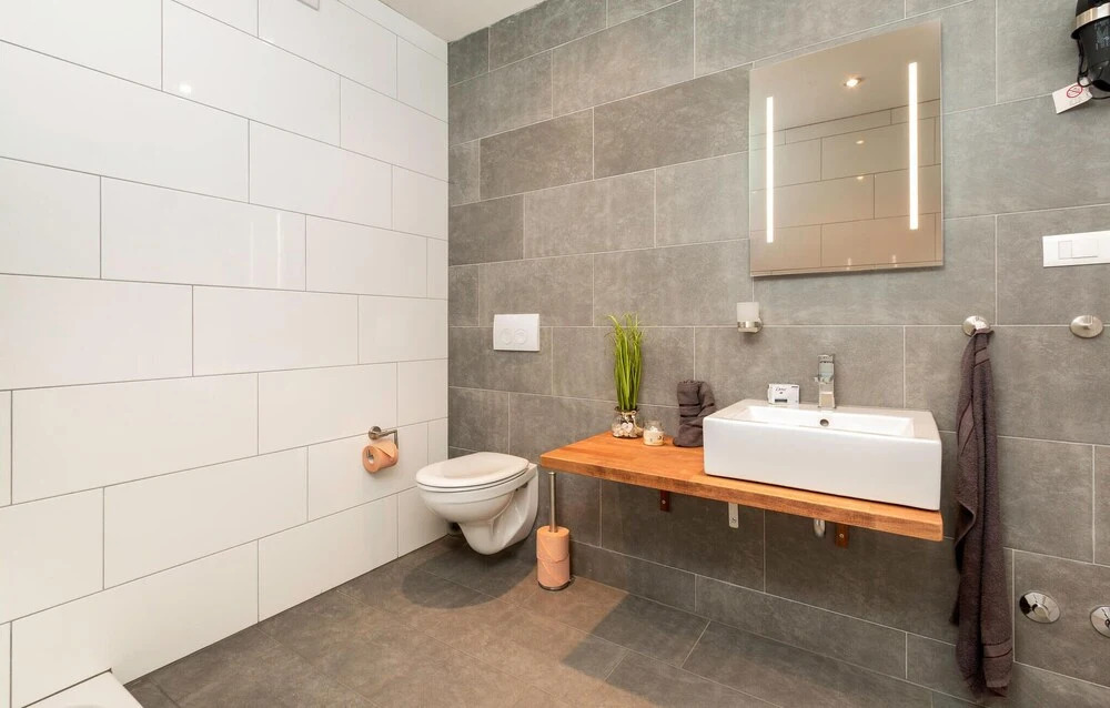 Amazing Home in Peroj With 4 Bedrooms, Wifi and Outdoor Swimming Pool