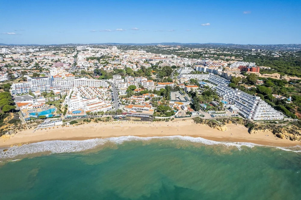 Villa Las Palmas - Moradia com piscina aquecível e BBQ - Albufeira