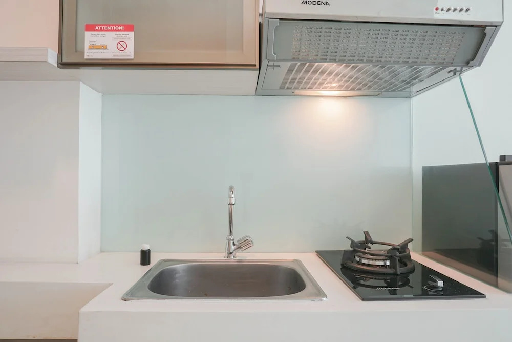 Comfortable Studio Room At Tree Park Bsd Apartment
