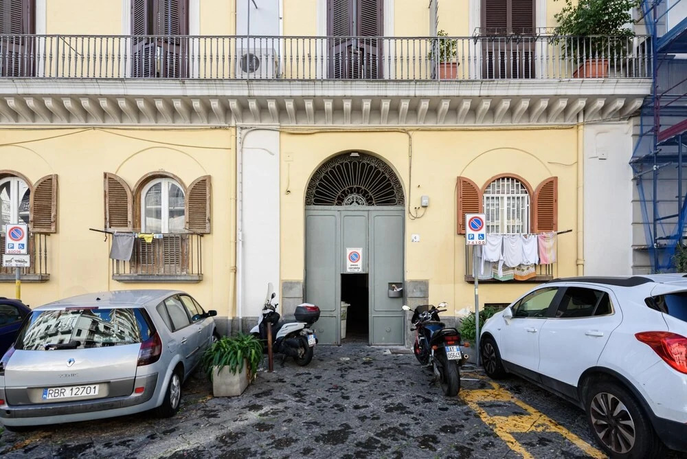Piazza Ges e Maria 4