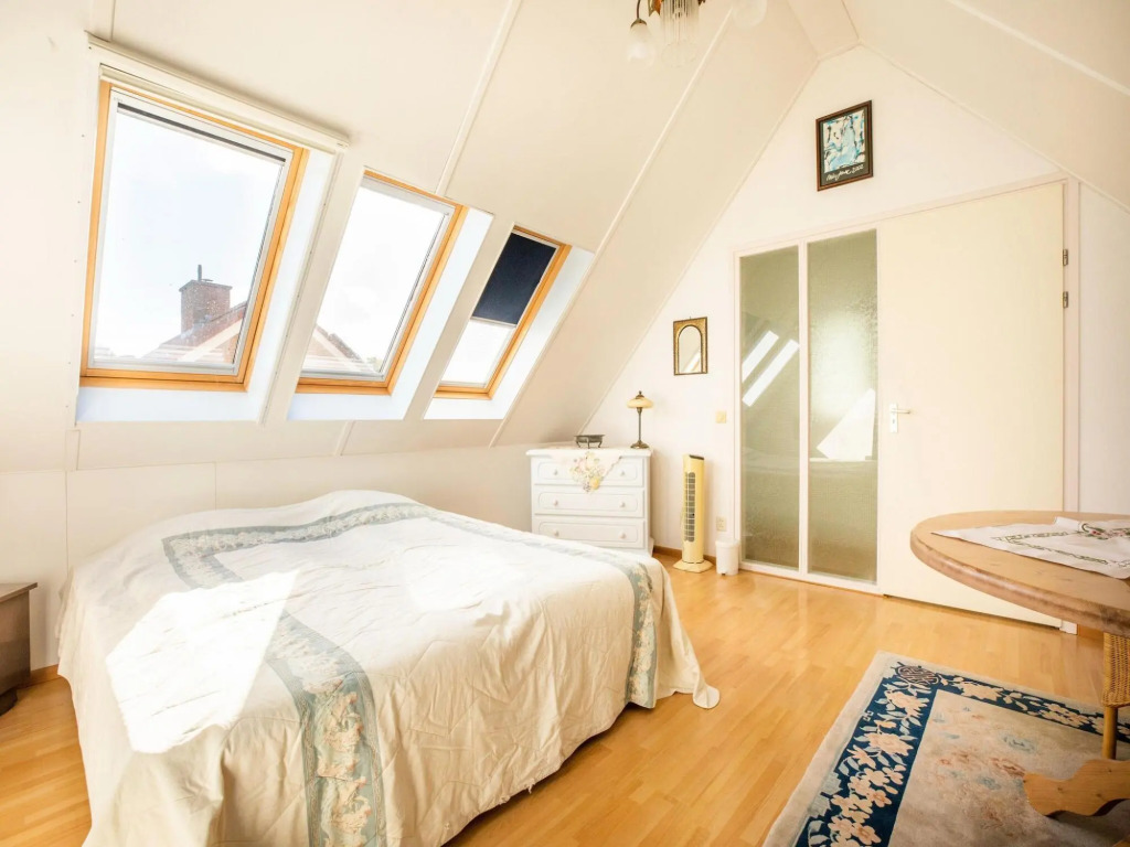 Comfy holiday home in Hoorn with French balcony