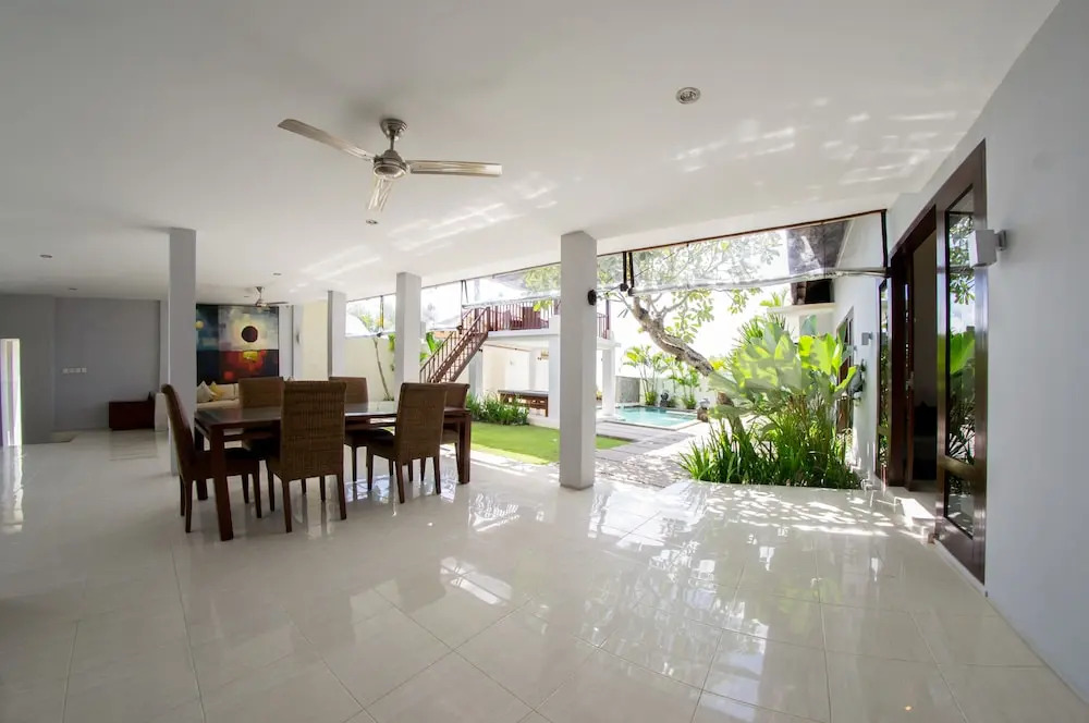 Villa Seratus