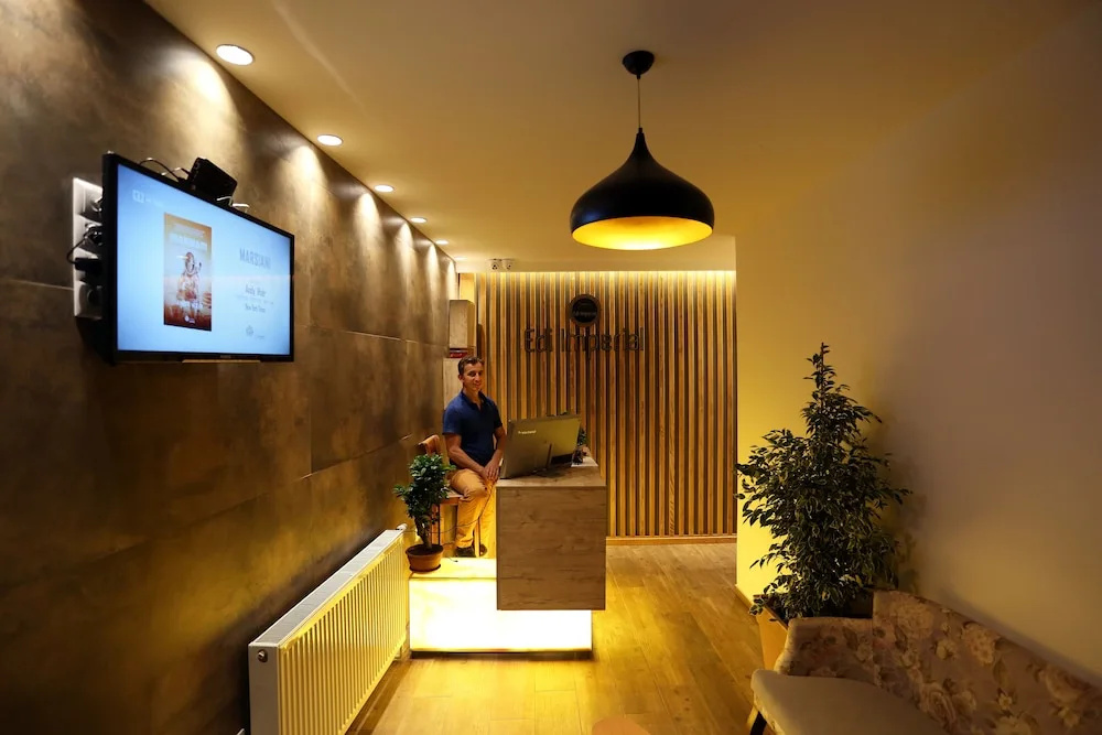 Saray Hotel