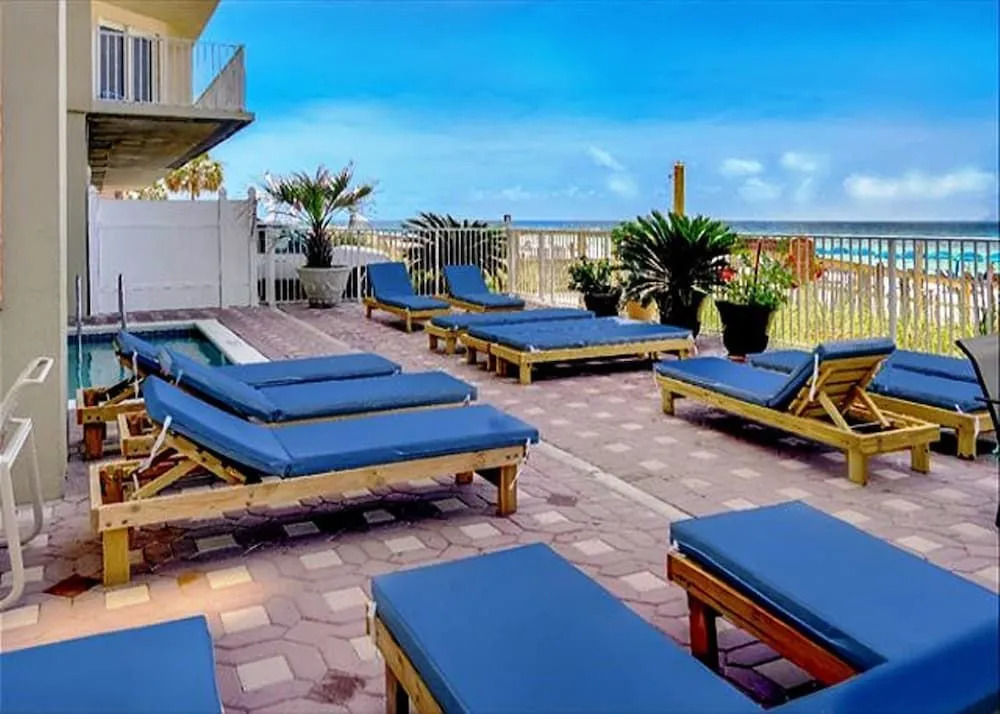 Grandview East 1402 89914 by RedAwning