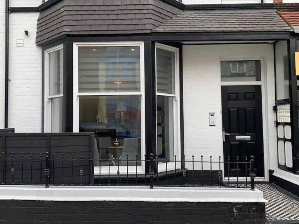 Sandleigh Apartment
