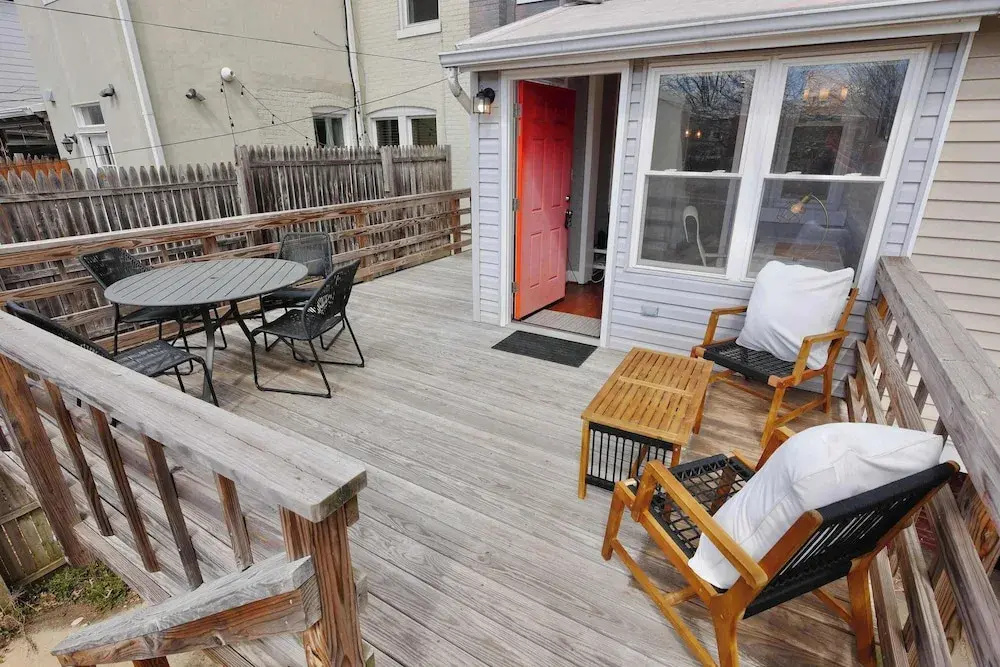 Terrific Family Townhouse + Parking x 2 Cars