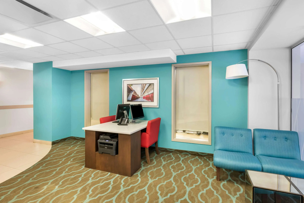 Best Western Plus Hotel Montreal