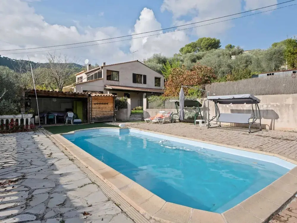 Charming Flat With Pool
