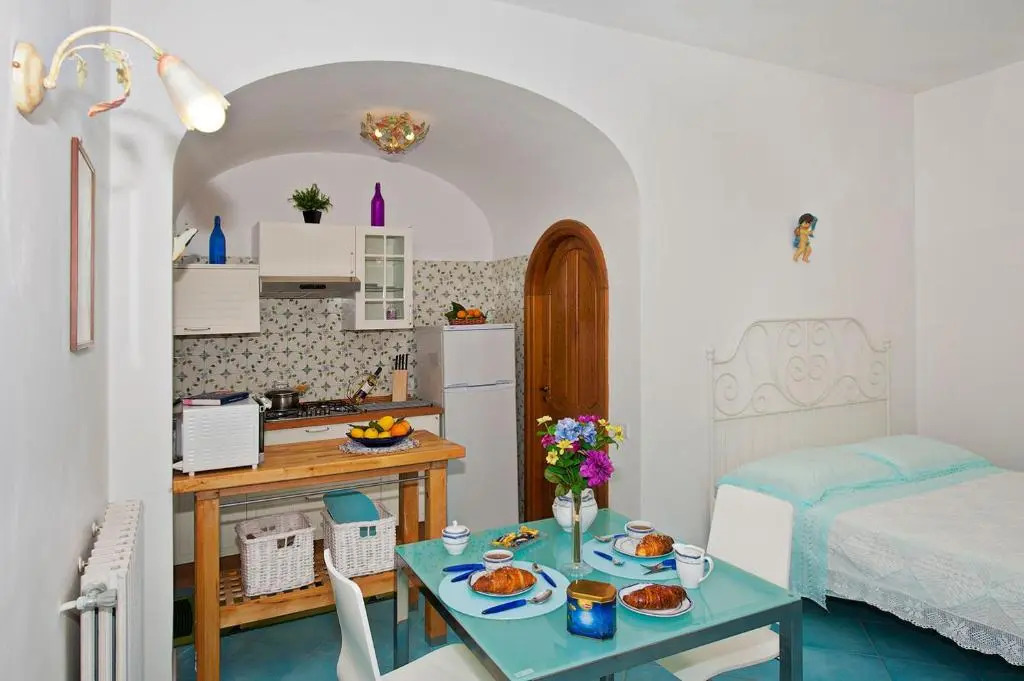 Loft at 200mt from the beach-park inside-sea view