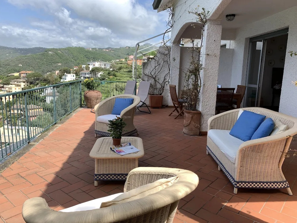 House Mediterraneo