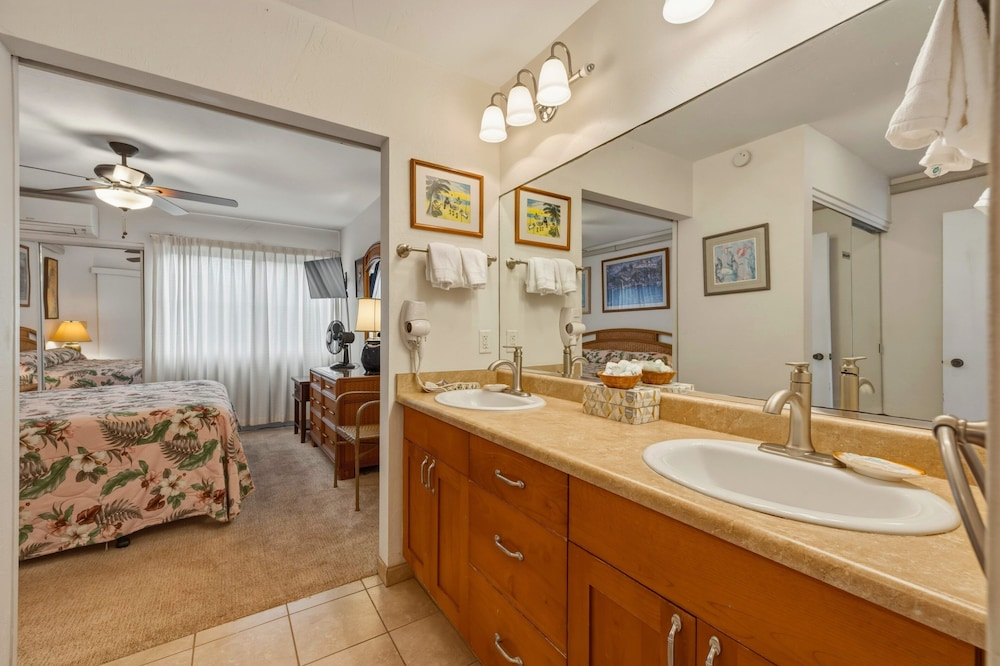 Oceanfront Maui Retreat At Napili Point - Unit B16 1 Bedroom Condo