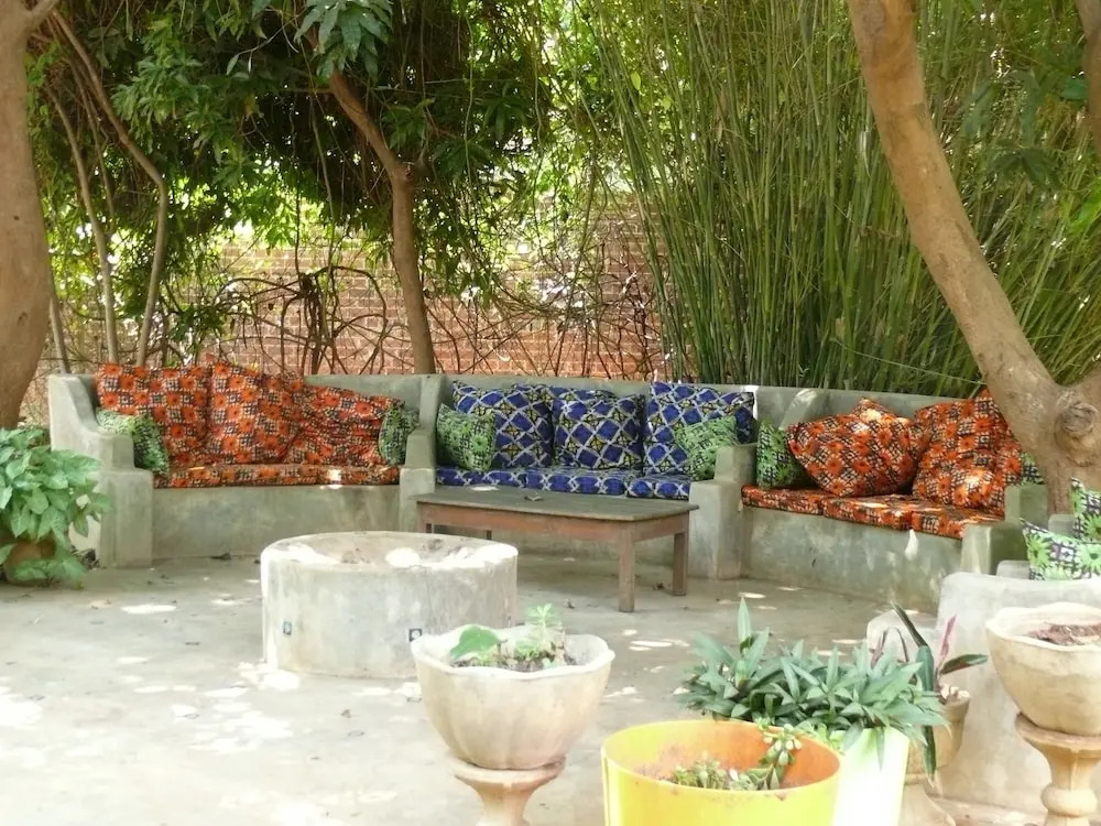 Zig Zag Town Lodge - Hostel