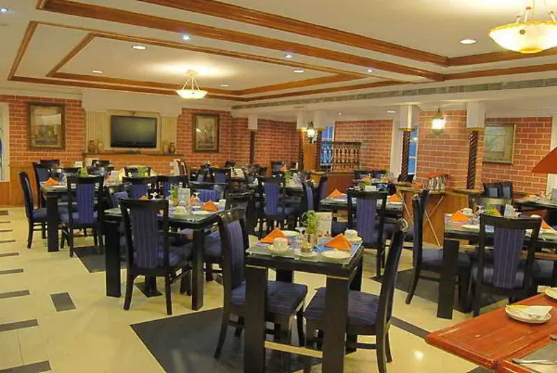 Breeze Hotel