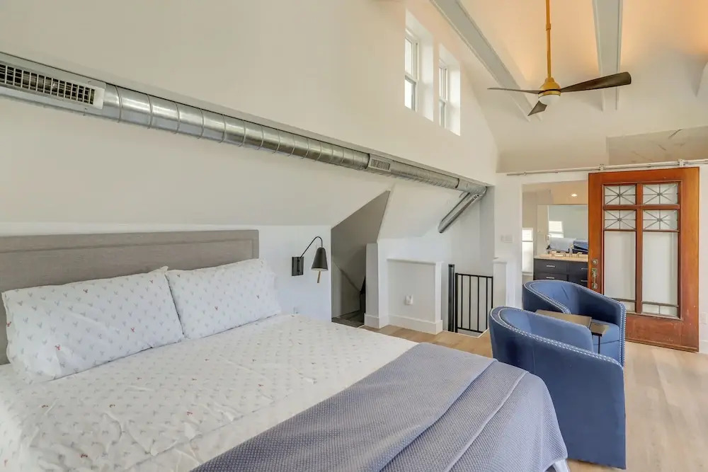 Port Clinton Home w/ Lake View - Walk to Beach!