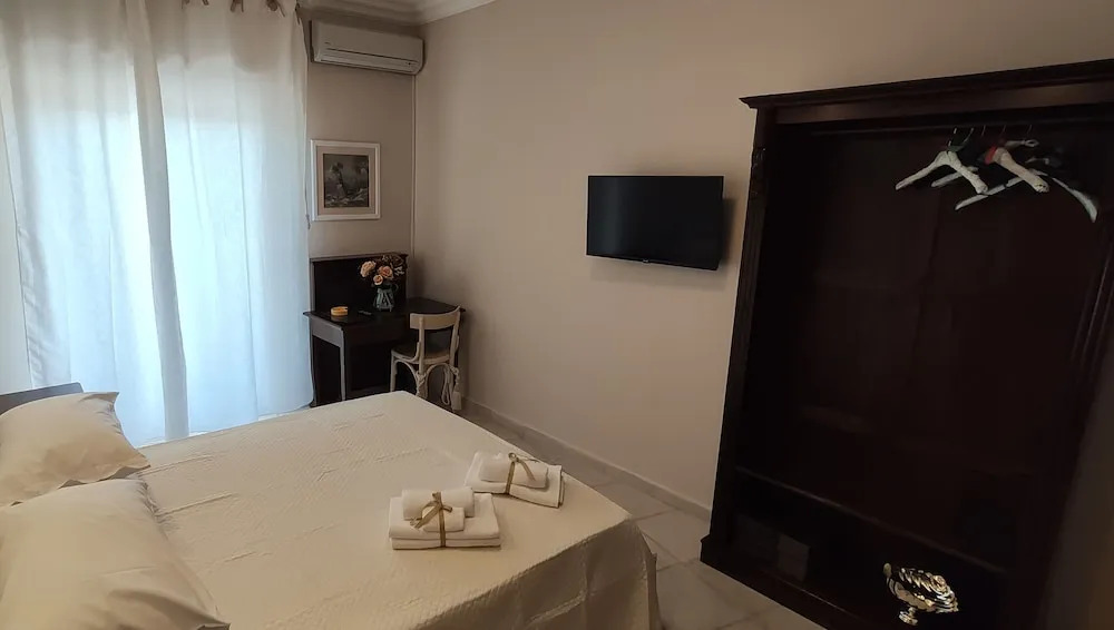 Gioia Rooms