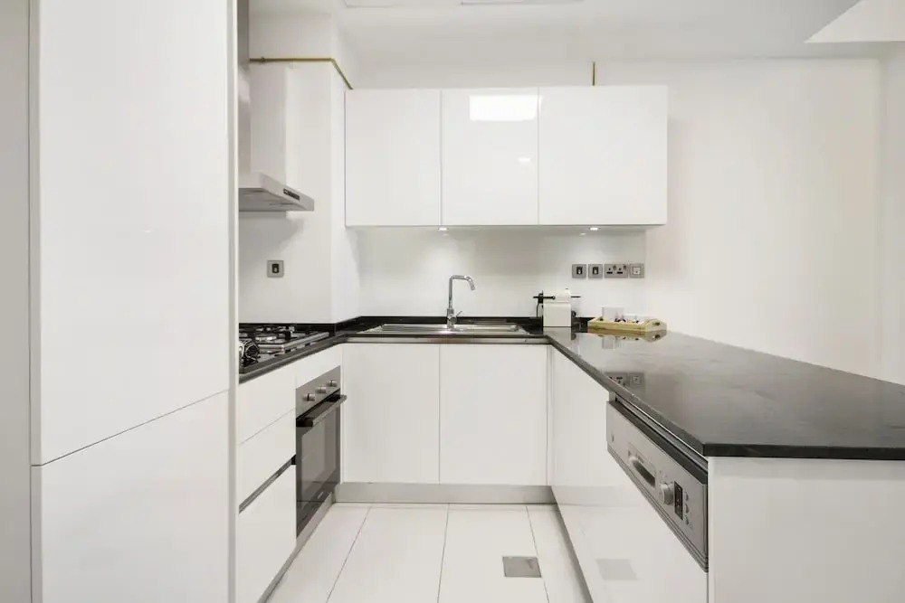 Bespoke Residence - Royal Bay Residence