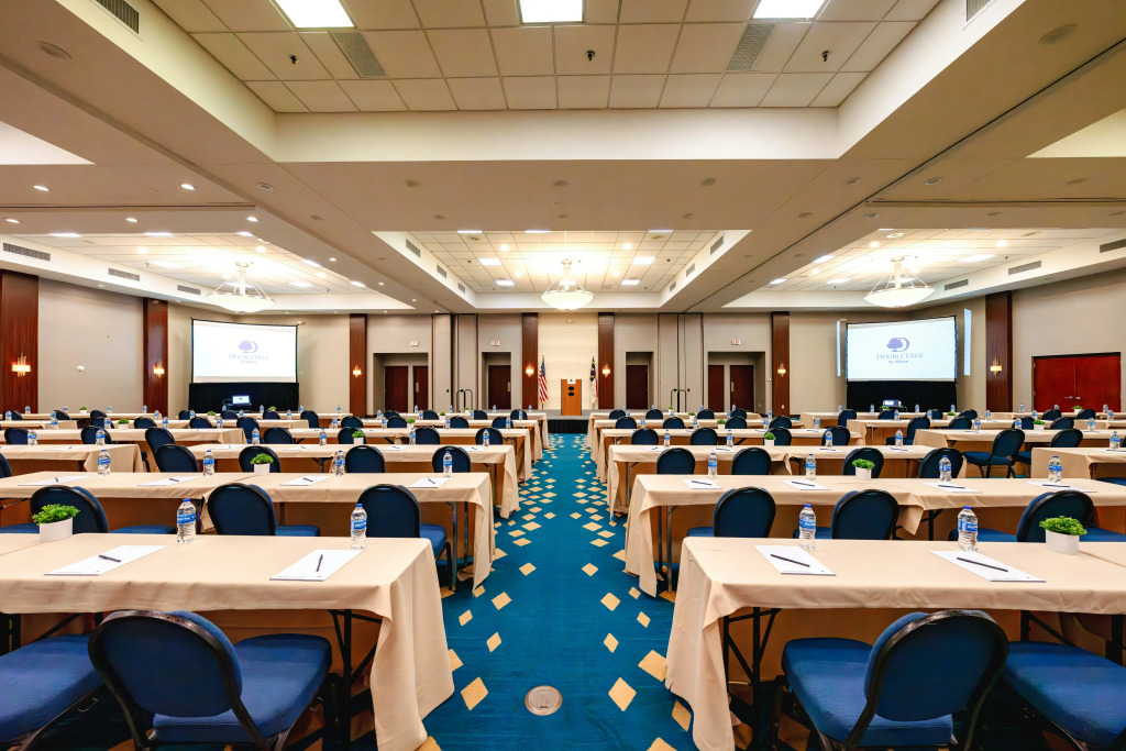 DoubleTree by Hilton Atlantic Beach Oceanfront