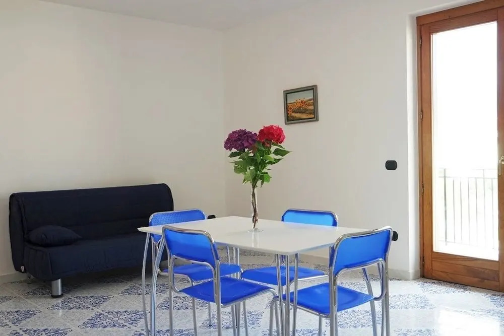 Mare Apartments