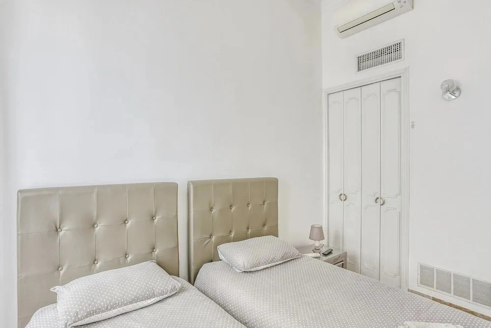 Apartment in Nice Near Beaches