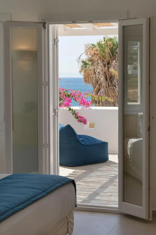 KAMEO, Antiparos