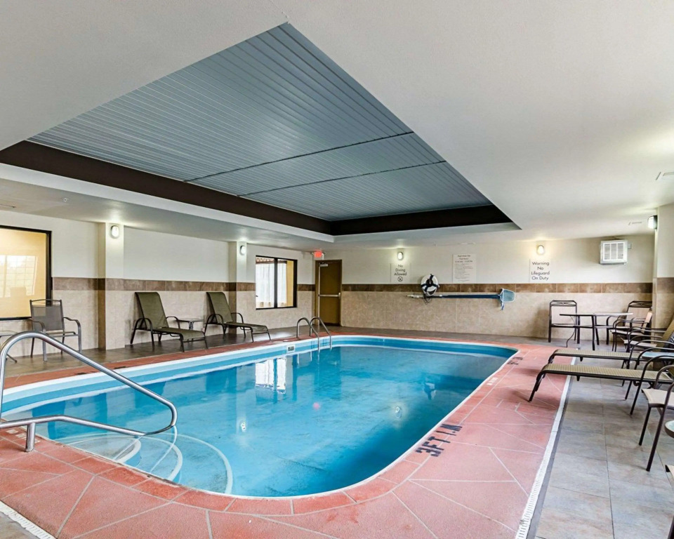 Comfort Inn & Suites Lawrence - University Area