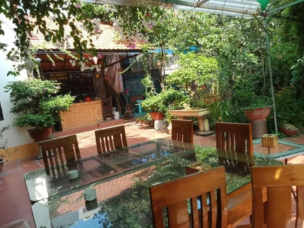 Phi Hungs Unique Homestay