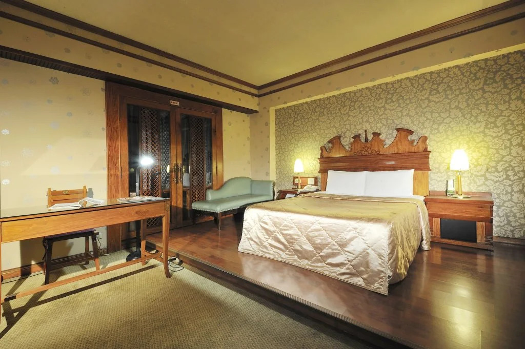 Jiaqing Hotel