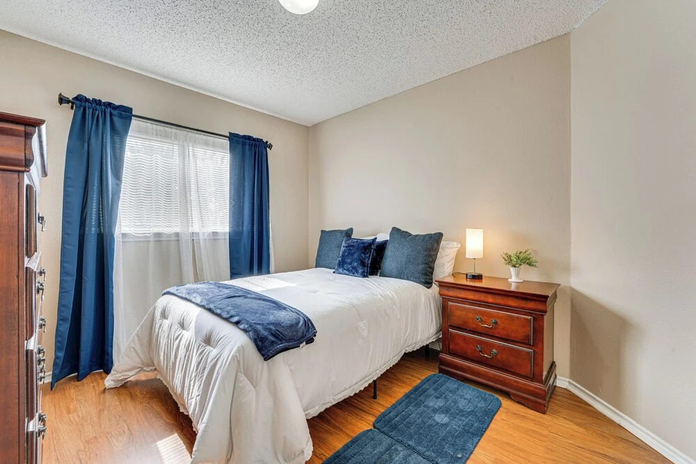 Bright San Antonio Home  13 Mi to Downtown!