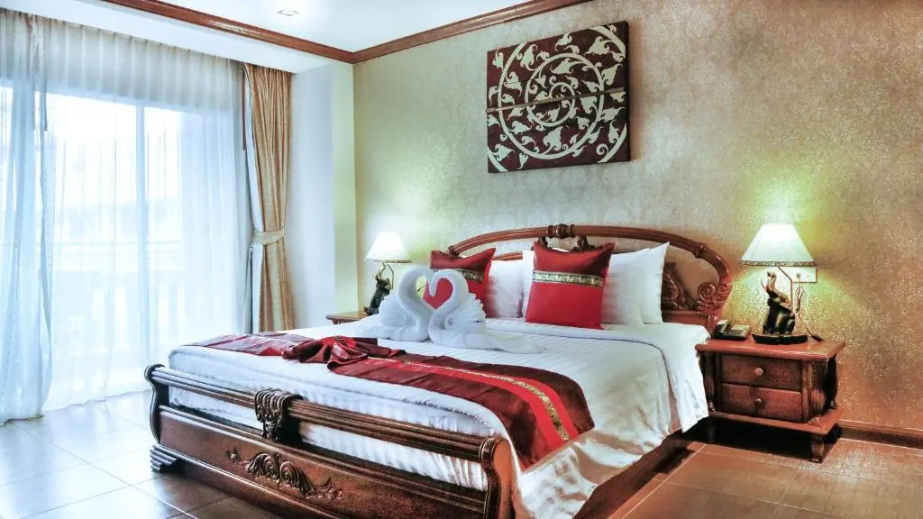 Aiyaree Place Hotel SHA PLUS