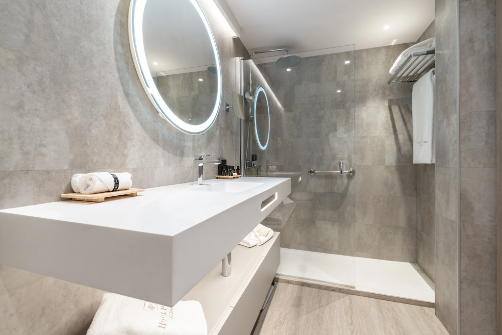 Grand Plaza Hotel & Wellness