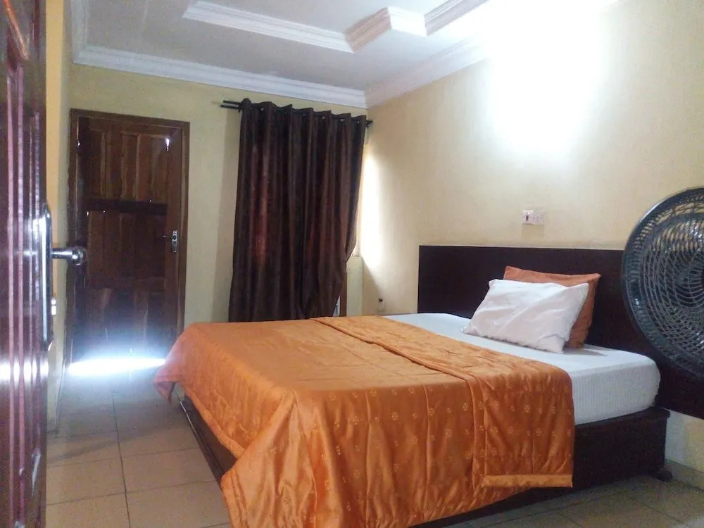 Offshoreroomz Hotel