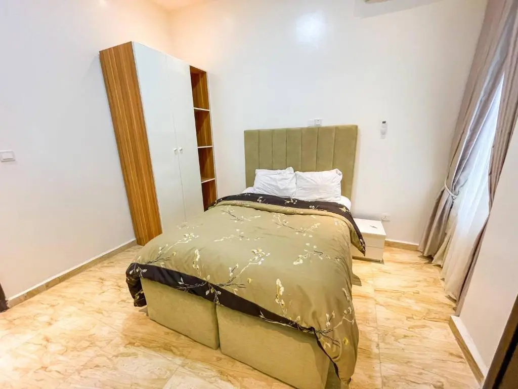 4 Bedroom Luxury Entire Apartment With Wifi