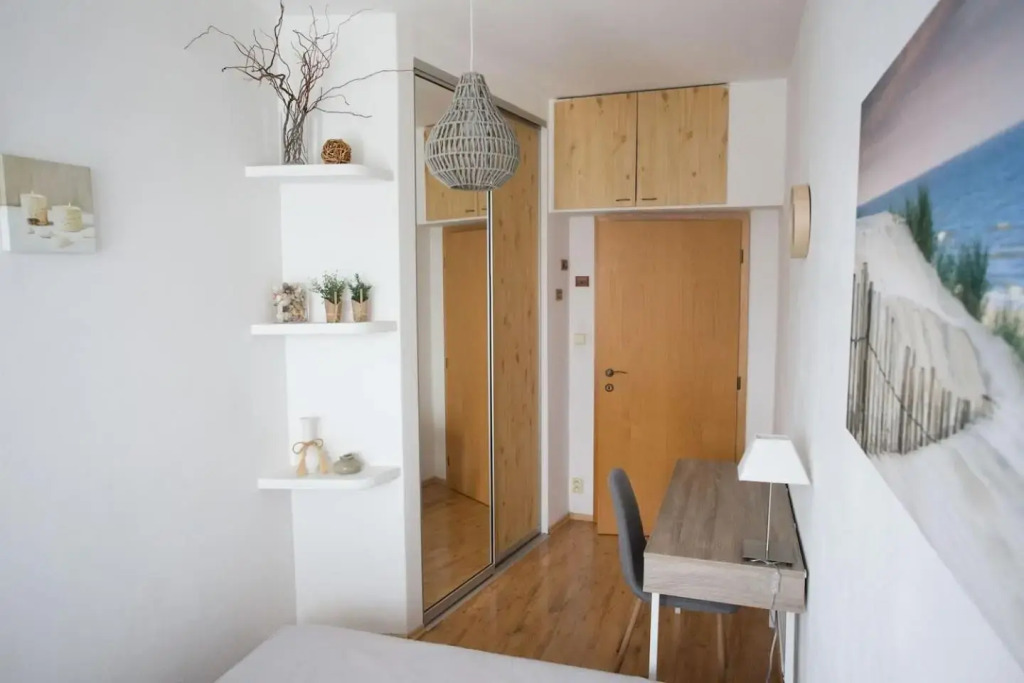 Cozy apartment btw centre and airport - Private host - No invoice