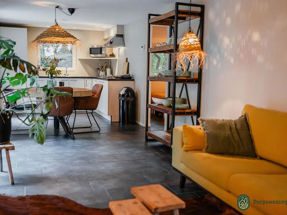 Cozy Cottage in Leenderbos with Hot Tub