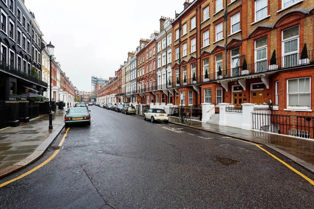 Elegant Two-bedroom Flat in Evelyn Gardens